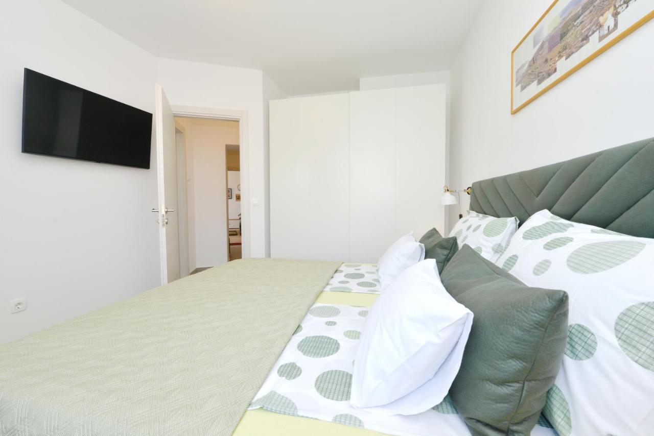 Apartman Junona - Poluotok Na Dlanu Zadar Bagian luar foto